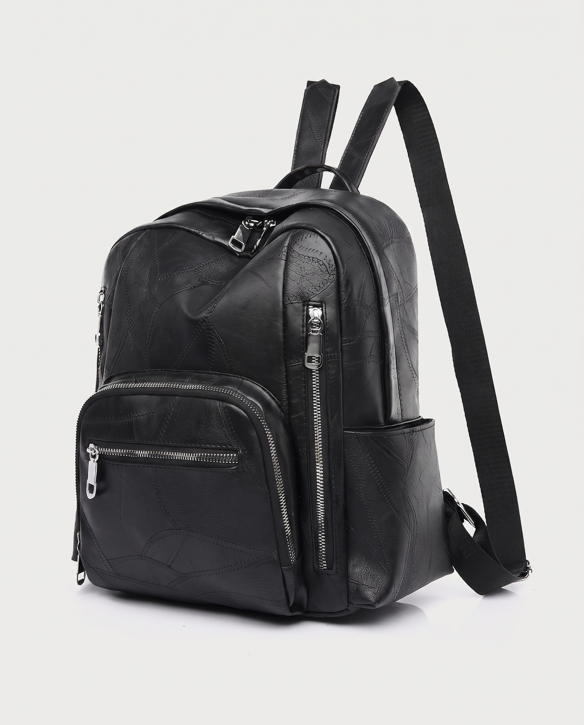 Retro Shoulder Bag in black — three-quarter view, RABUKO