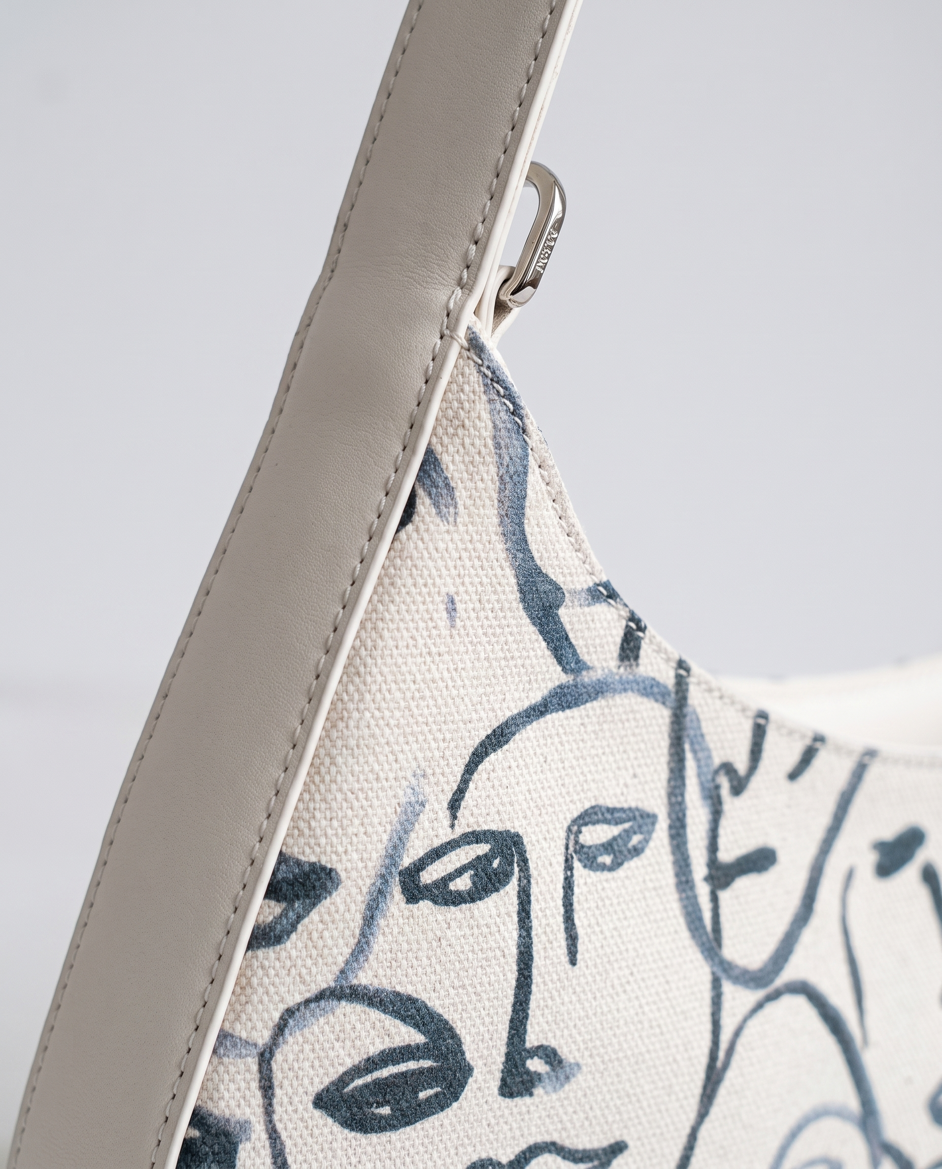 Minimal Shoulder Bag in white — texture detail, RABUKO