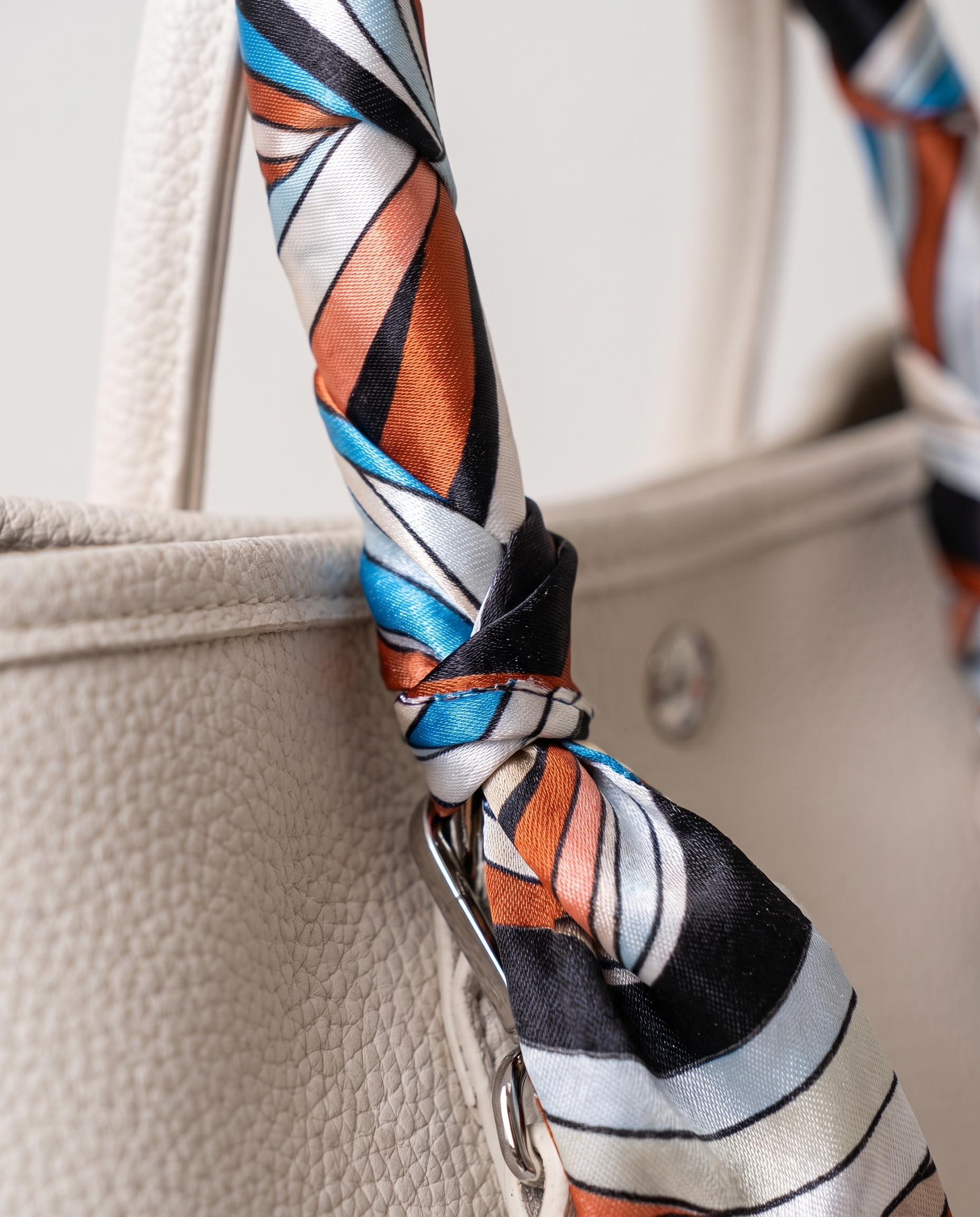 Scarf tote bag in white — scarf detail, RABUKO