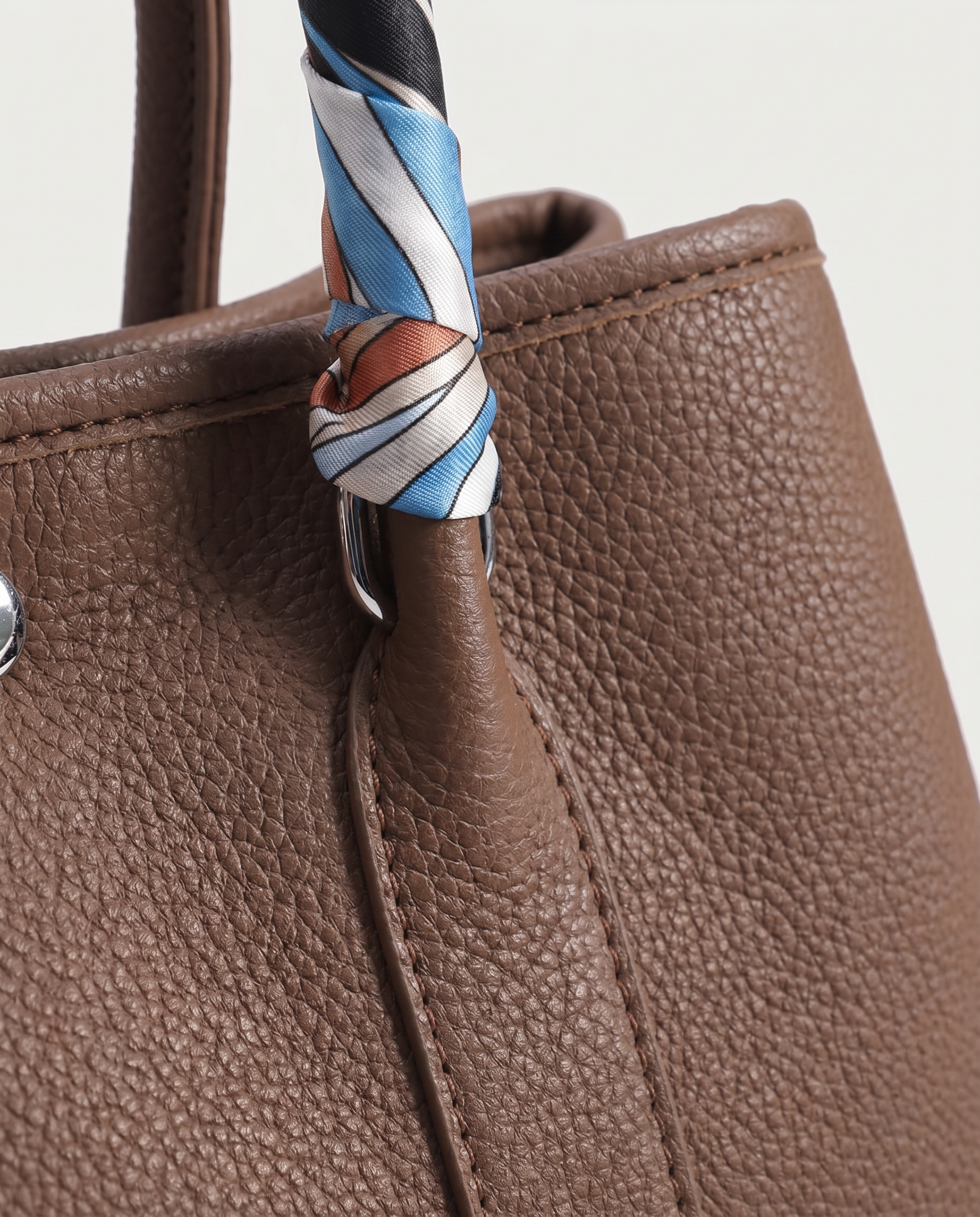 Scarf tote bag in khaki — scarf detail, RABUKO